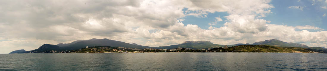 Алуштинский горный амфитеатр. Путешествие по Крыму.